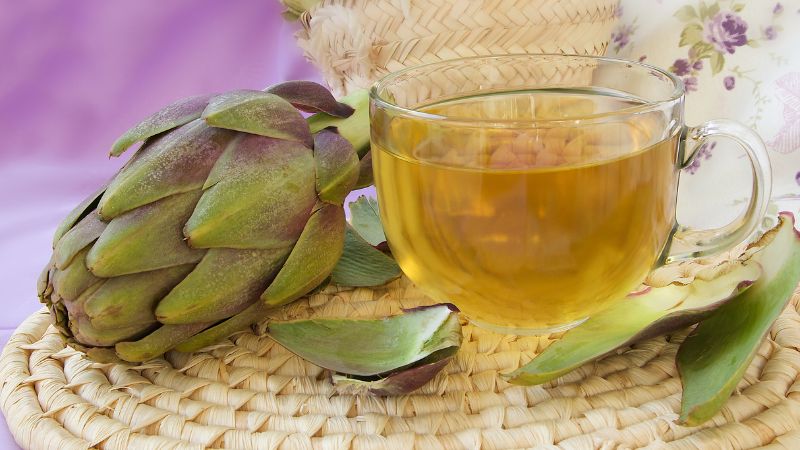 Uống trà Atiso hàng ngày giúp ngủ ngon giấc hơn đáng kể. Nhiều người lầm tưởng sẽ bị mất ngủ nếu uống trà Atiso vào buổi tối