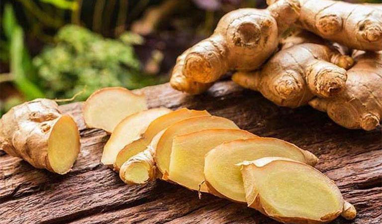 Gừng có tác dụng giảm đau, kháng viêm, chống dị ứng nên thường được sử dụng để điều trị mề đay