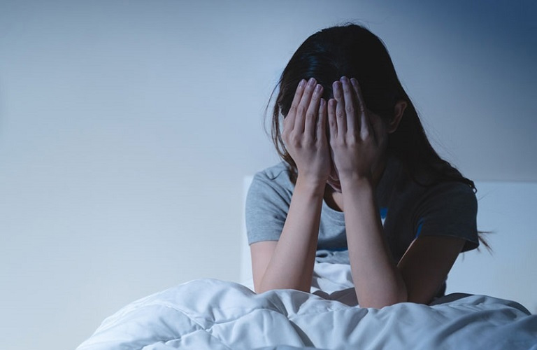 Mất ngủ bị rụng tóc là nỗi lo lắng của rất nhiều người