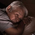 Mất ngủ sau tai biến gây khó khăn trong việc đi vào giấc ngủ