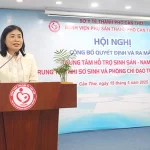 BS.CKII. Nguyễn Ngọc Việt Nga - Phó Giám đốc Sở Y tế TP. Cần Thơ phát biểu tại Hội nghị