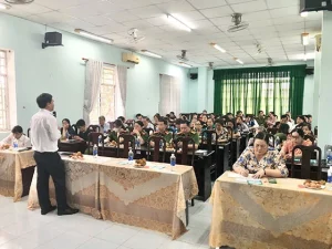 Tập huấn Hồ sơ sức khỏe điện tử và hướng dẫn tích hợp thẻ BHYT vào VNeID