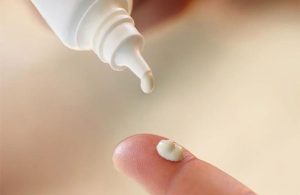 Lựa chọn được loại thuốc trị nổi mề đay phù hợp có thể giúp nhanh chóng cải thiện được tình trạng mẩn ngứa cùng các triệu chứng khó chịu